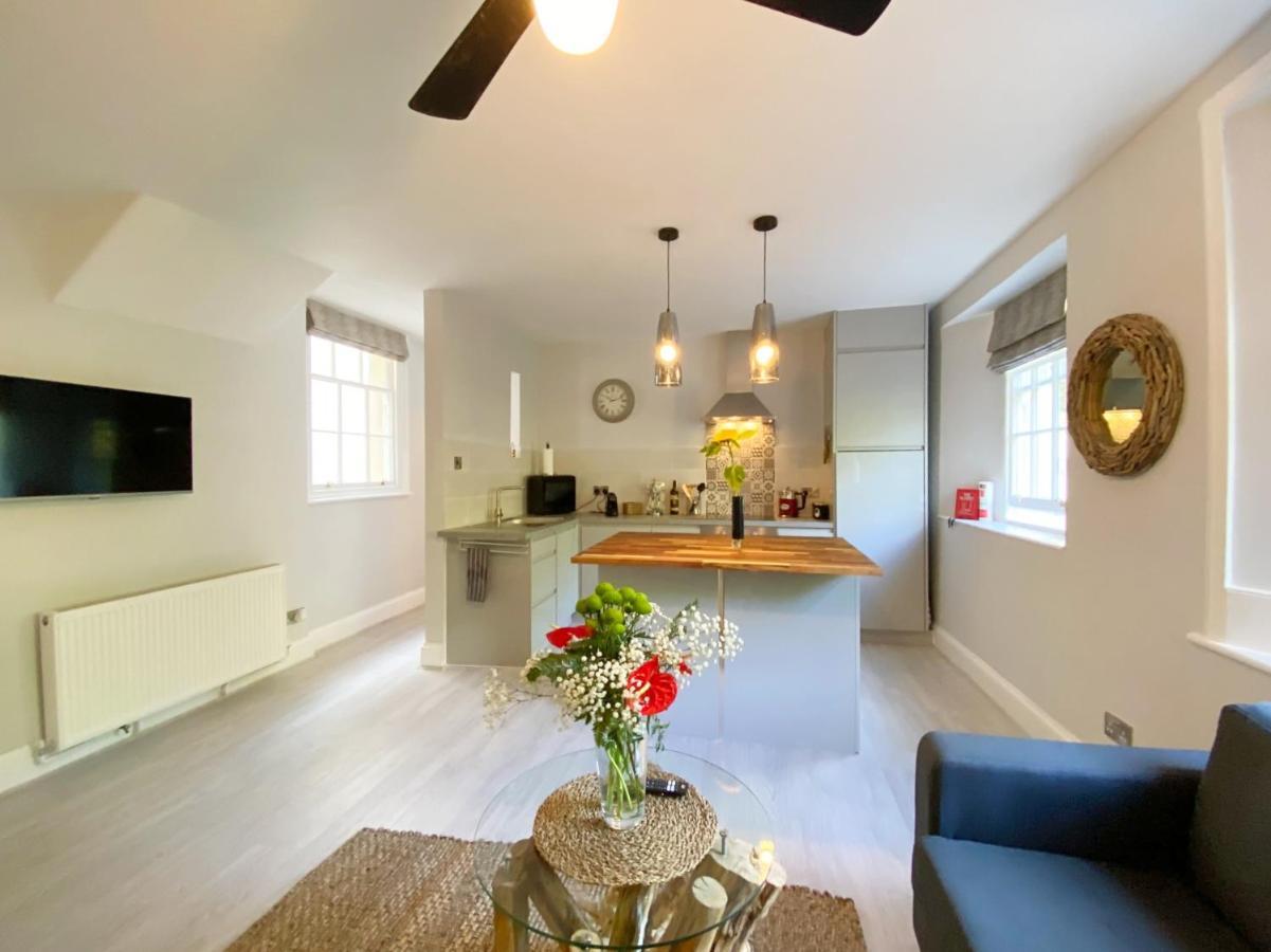 Meadfoot Bay Apartment At Hesketh Crescent Torquay Buitenkant foto