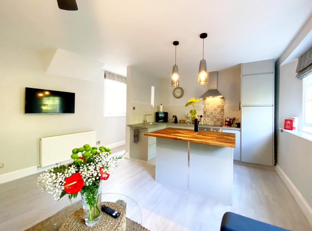 Meadfoot Bay Apartment At Hesketh Crescent Torquay Buitenkant foto